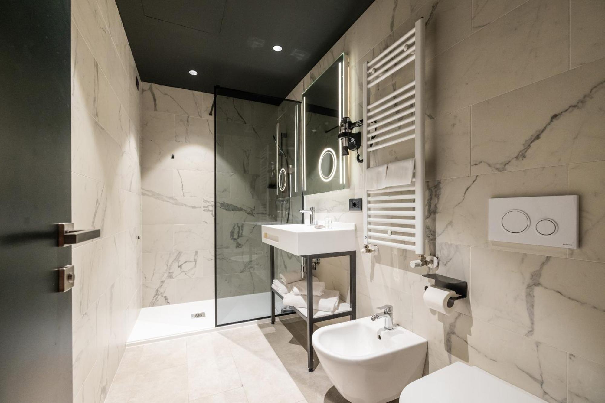 Joy 124 Hotel Milano Exterior foto